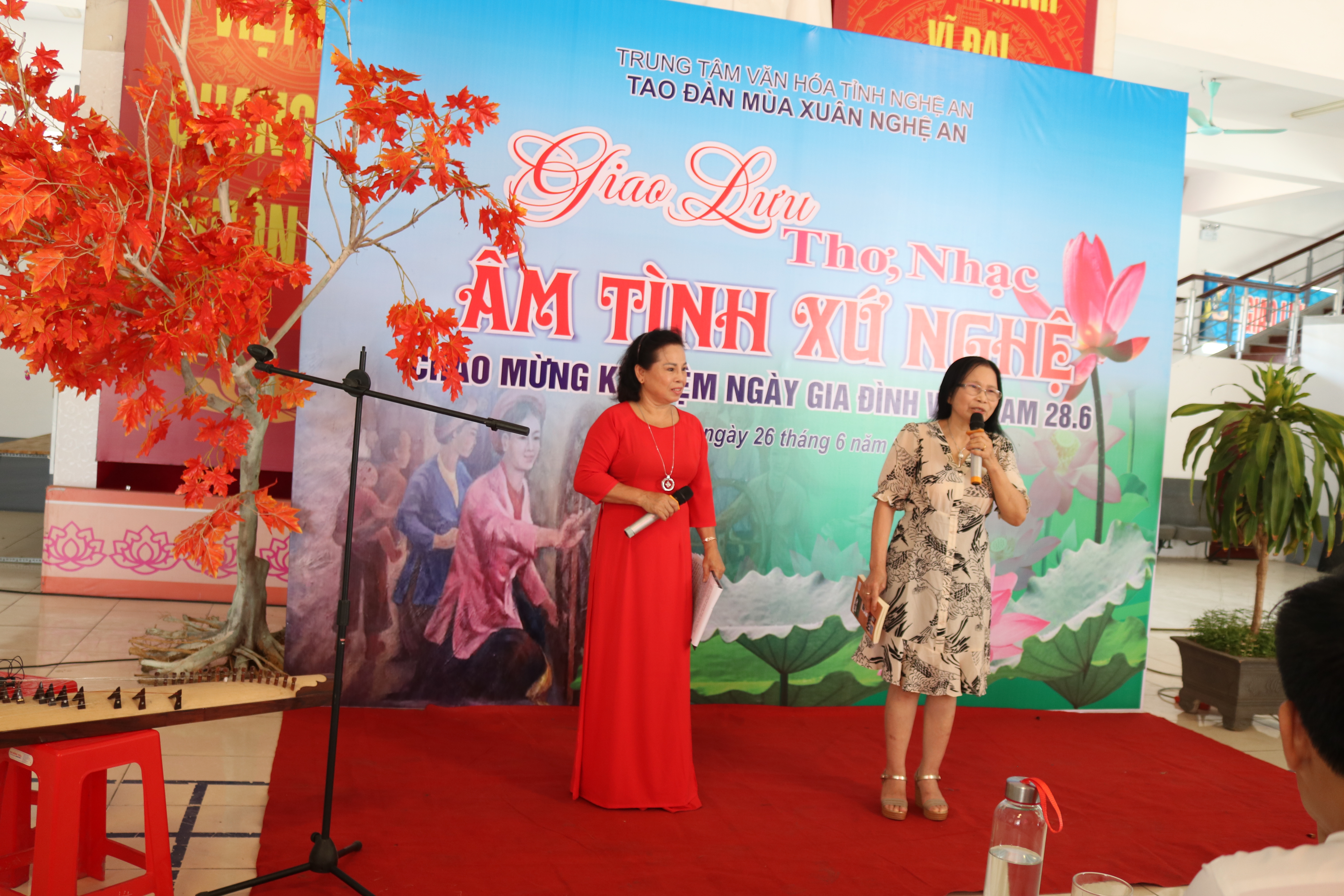 Giao lưu thơ nhạc ‘Ấm tình xứ Nghệ’